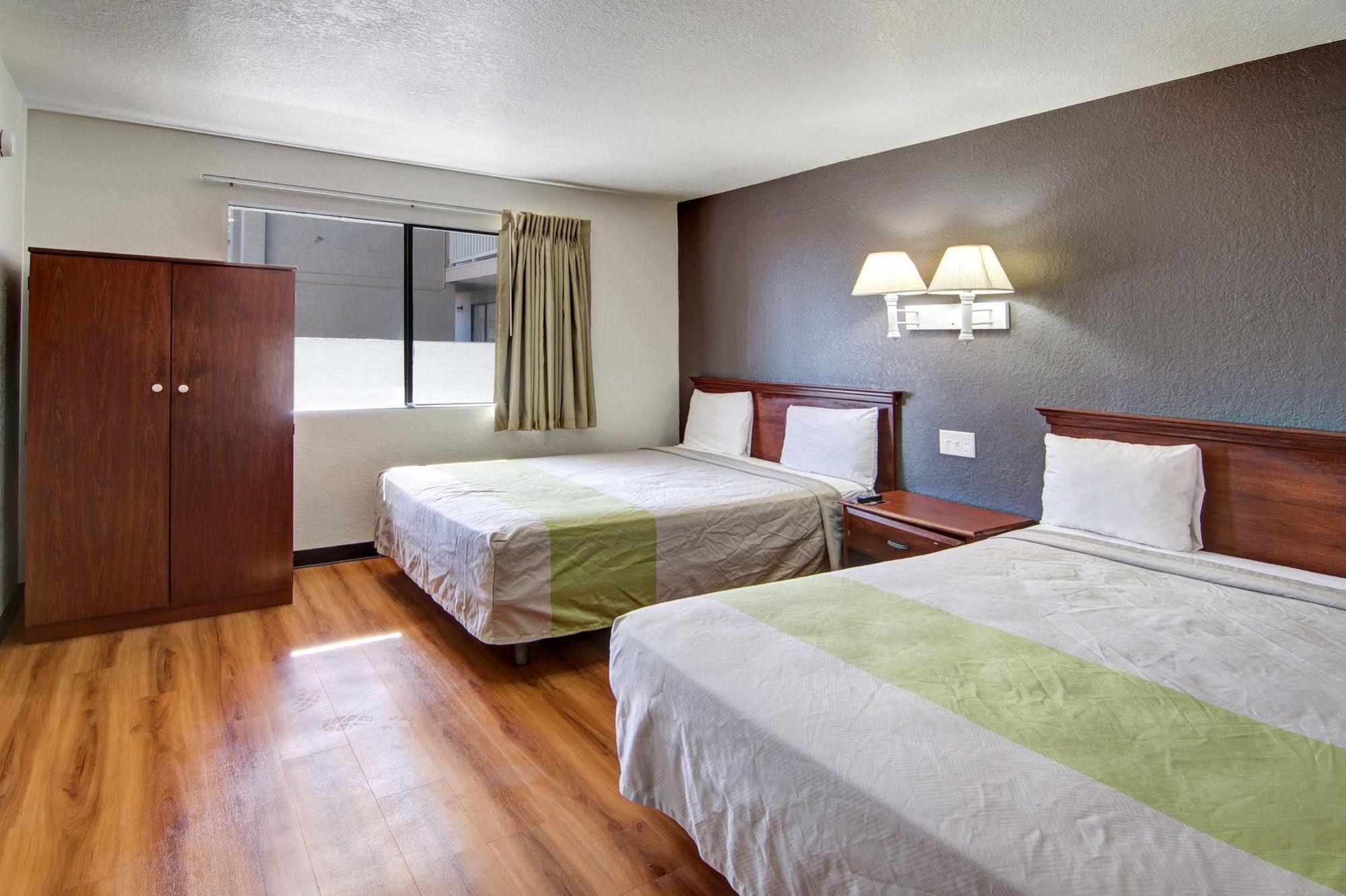 Motel 6-Irving, Tx - Dfw Airport North Екстер'єр фото